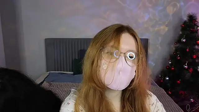 Snapshot of CaramelCigarettesss chatting on 12-14-25, 01:11 CaramelCigarettesss online show from 12-14-25, 01:11