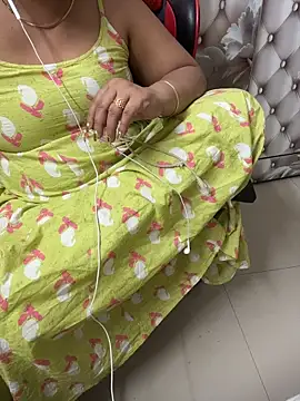 butterflyslay online show from 04-06-26, 06:42