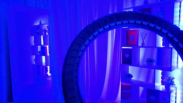 ViollaBloom online show from 02-20-26, 03:36