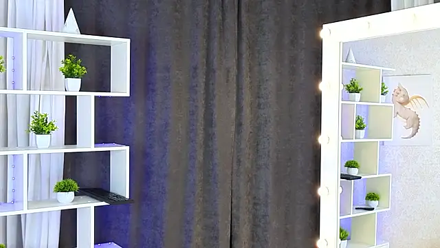 ViollaBloom online show from 03-04-26, 03:56