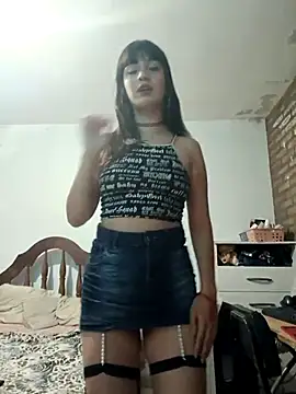 Snapshot of ladydark25 chatting on 12-14-25, 02:28 ladydark25 online show from 12-14-25, 02:28