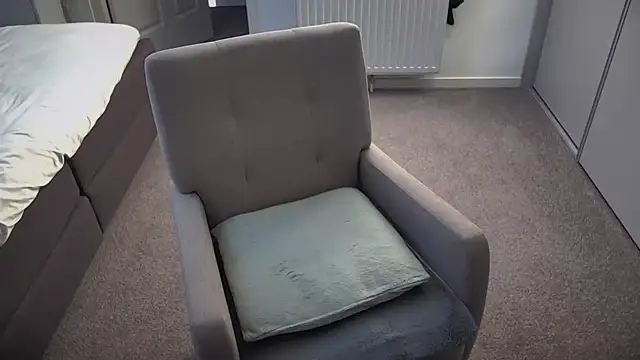 Dutchamber38 online show from 01-13-25, 01:39