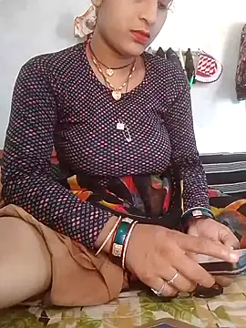 Snapshot of Aaisha_01 chatting on 06-14-26, 07:10 Aaisha 01 online show from 06-14-26, 07:10