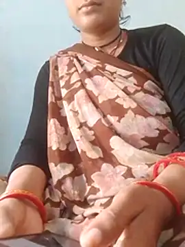 Snapshot of Aaisha_01 chatting on 07-13-26, 06:38 Aaisha 01 online show from 07-13-26, 06:38