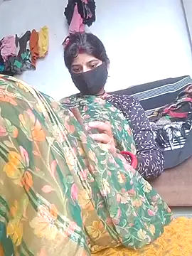 Snapshot of Aaisha_01 chatting on 07-21-26, 02:47 Aaisha 01 online show from 07-21-26, 02:47