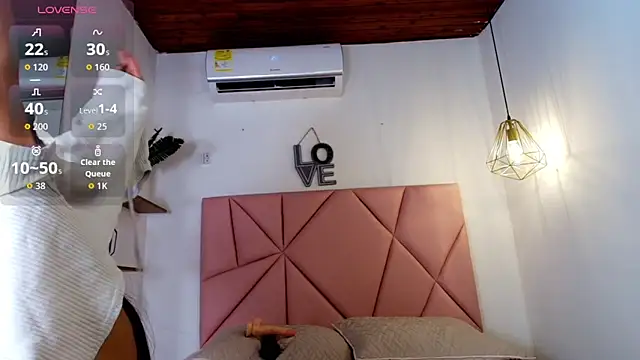 emily burton18 online show from 03-07-26, 12:13