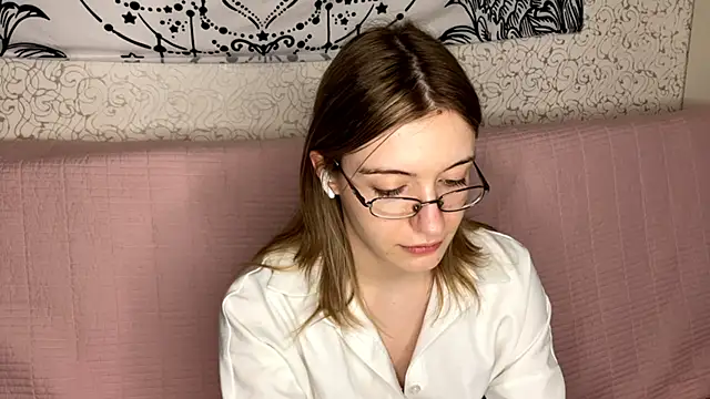 Shining Robi online show from 01-08-26, 12:18