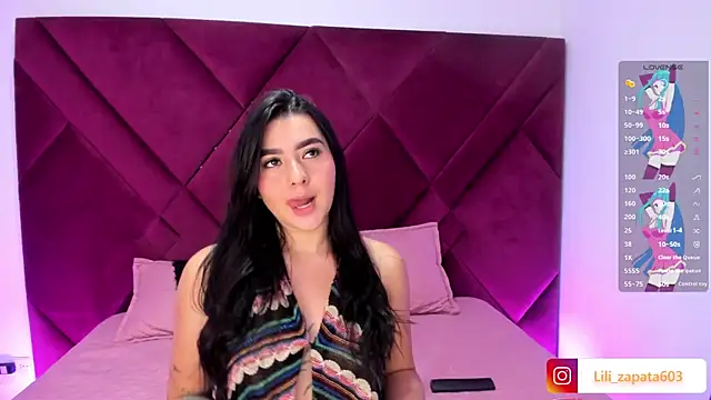 Snapshot of Lilicopper___ chatting on 06-23-26, 01:36 Lilicopper online show from 06-23-26, 01:36