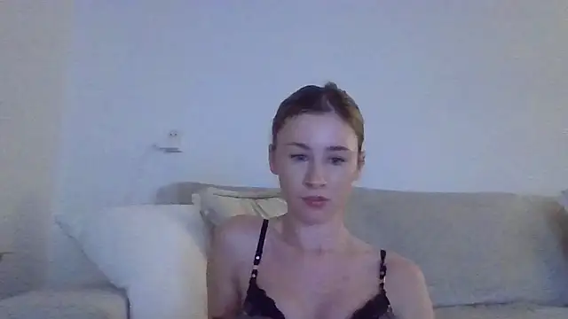 xxQueenxx online show from 12-15-25, 07:18