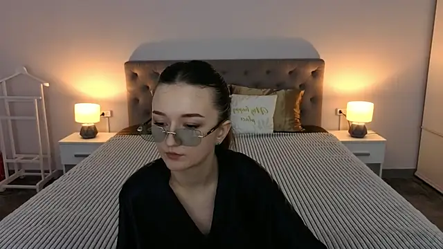 CyrenaLuxe online show from 04-03-26, 01:53