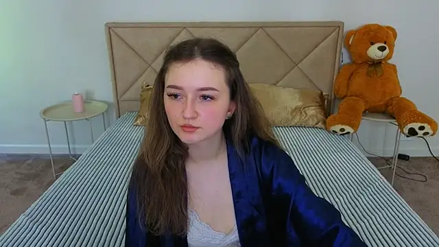 CyrenaLuxe online show from 05-03-26, 11:49