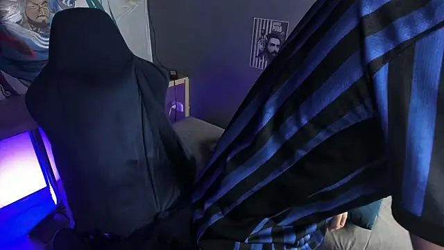 Snapshot of Criss_Adams chatting on 01-12-26, 02:28 Criss Adams online show from 01-12-26, 02:28