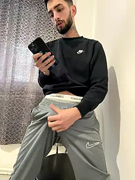 Snapshot of Juliann69Ramiro chatting on 01-09-26, 09:34 Juliann69Ramiro online show from 01-09-26, 09:34