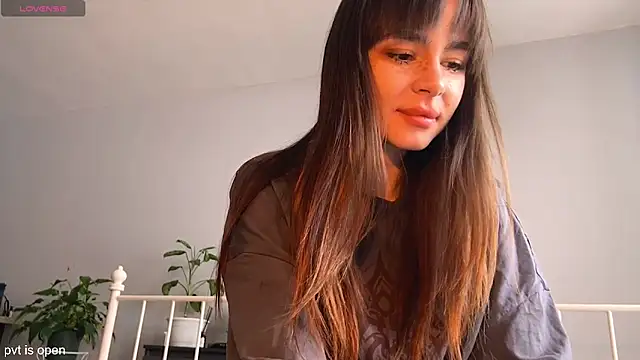 Snapshot of xx_lily chatting on 03-03-26, 01:28 xx lily online show from 03-03-26, 01:28