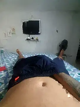 Bebeldapenha online show from 12-18-25, 03:51