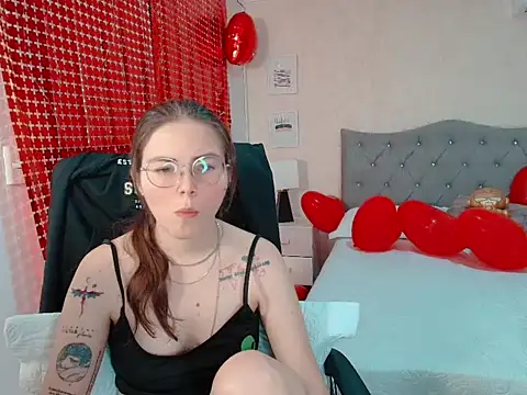 Snapshot of lexalove_doll chatting on 02-15-26, 04:09 lexalove doll online show from 02-15-26, 04:09