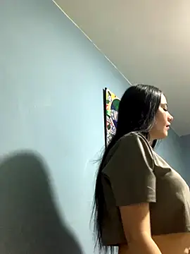 Snapshot of Gabyy_park chatting on 12-17-25, 12:27 Gabyy park online show from 12-17-25, 12:27