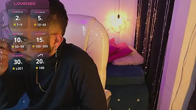 annie and ryan online show from 03-03-26, 04:29