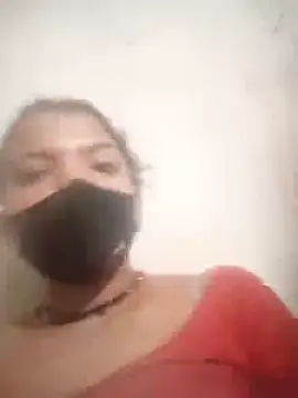 Snapshot of TANIYA-766 chatting on 12-17-25, 05:35 TANIYA-766 online show from 12-17-25, 05:35