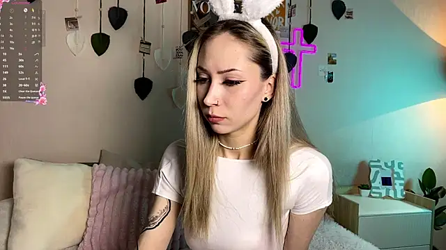 Snapshot of sun_under_skyy chatting on 05-02-26, 03:44 sun under skyy online show from 05-02-26, 03:44