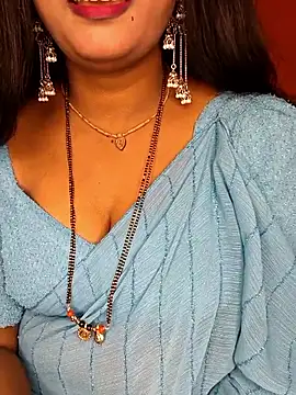 Snapshot of Rachu_love chatting on 06-18-26, 08:47 Rachu love online show from 06-18-26, 08:47