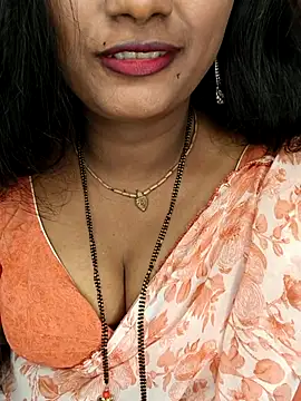 Snapshot of Rachu_love chatting on 06-22-26, 06:27 Rachu love online show from 06-22-26, 06:27