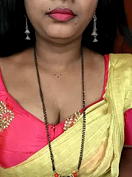 Snapshot of Rachu_love chatting on 07-02-26, 03:29 Rachu love online show from 07-02-26, 03:29