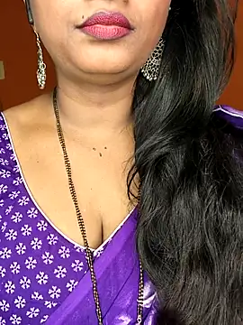 Snapshot of Rachu_love chatting on 07-10-26, 05:37 Rachu love online show from 07-10-26, 05:37