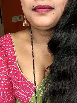 Snapshot of Rachu_love chatting on 07-17-26, 10:22 Rachu love online show from 07-17-26, 10:22