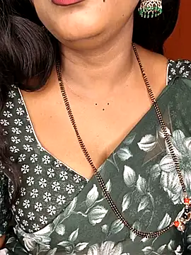 Snapshot of Rachu_love chatting on 07-18-26, 09:57 Rachu love online show from 07-18-26, 09:57