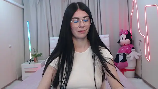 Snapshot of MilaSecret55 chatting on 05-16-26, 06:43 MilaSecret55 online show from 05-16-26, 06:43