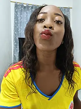 Snapshot of Sophia_Moons_ chatting on 07-04-26, 11:27 Sophia Moons online show from 07-04-26, 11:27