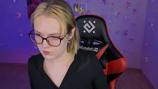 madeline doll online show from 02-02-26, 08:24