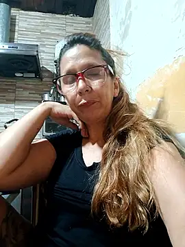 Snapshot of cari75 chatting on 01-15-26, 06:44 cari75 online show from 01-15-26, 06:44