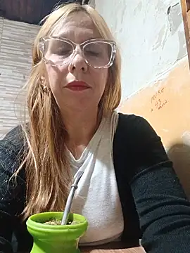 Snapshot of cari75 chatting on 07-02-26, 07:20 cari75 online show from 07-02-26, 07:20