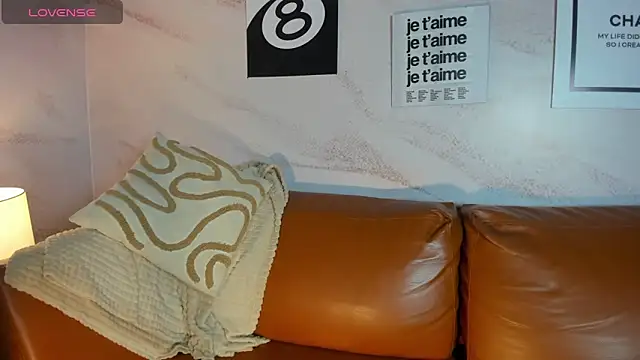 Snapshot of EVANGELIINE_21 chatting on 05-05-26, 09:34 EVANGELIINE 21 online show from 05-05-26, 09:34