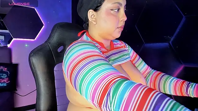 Snapshot of EVANGELIINE_21 chatting on 05-22-26, 06:57 EVANGELIINE 21 online show from 05-22-26, 06:57