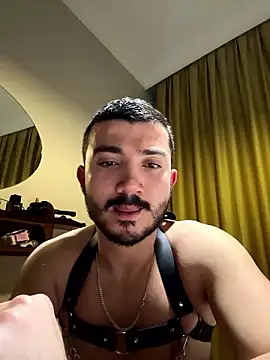 carloos593 online show from 01-05-26, 07:39