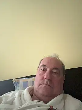 Snapshot of csikar chatting on 05-15-26, 04:41 csikar online show from 05-15-26, 04:41