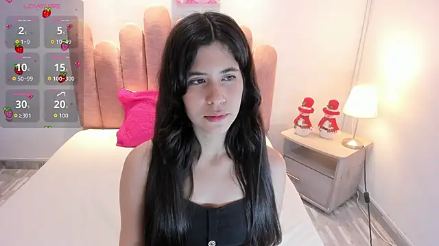 Snapshot of SamanthaHill2 chatting on 12-15-25, 07:51 SamanthaHill2 online show from 12-15-25, 07:51