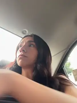 lunaluxury22 online show from 01-11-26, 09:31