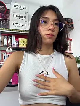 lunaluxury22 online show from 02-07-26, 02:43