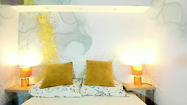 Victoria01  online show from 01-10-26, 03:19