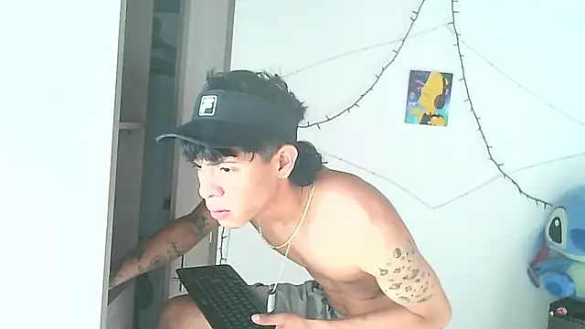 Snapshot of Glen_connor_11 chatting on 01-15-26, 03:05 Glen connor 11 online show from 01-15-26, 03:05