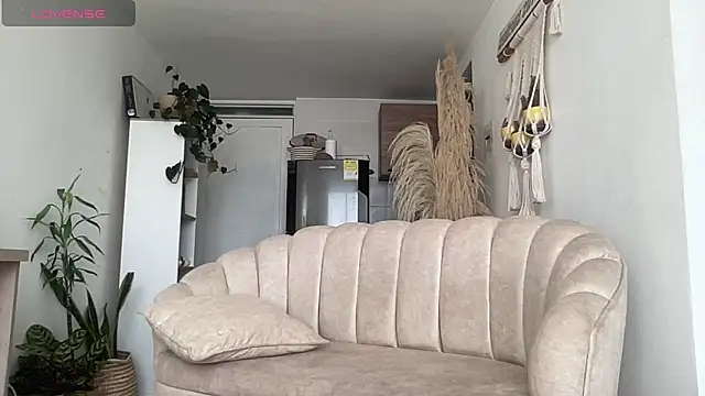 Snapshot of isa_fox_23 chatting on 06-21-26, 01:13 isa fox 23 online show from 06-21-26, 01:13