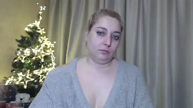 Snapshot of sweetpussy13 chatting on 01-03-25, 10:09 sweetpussy13 online show from 01-03-25, 10:09