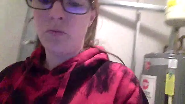 Snapshot of redremmi chatting on 03-01-26, 03:58 redremmi online show from 03-01-26, 03:58