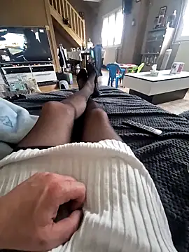 Snapshot of Biactif71 chatting on 10-14-25, 01:56 Biactif71 online show from 10-14-25, 01:56