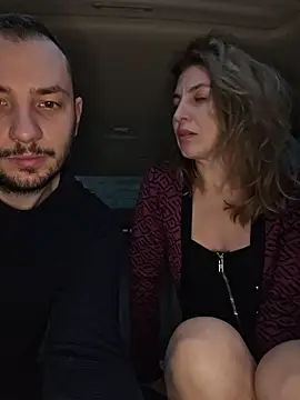 Snapshot of Lovebackground chatting on 11-28-25, 01:03 Lovebackground online show from 11-28-25, 01:03