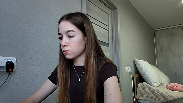 Snapshot of JiDzubak chatting on 12-17-25, 01:55 JiDzubak online show from 12-17-25, 01:55